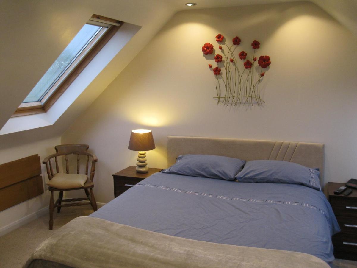 Perfect For Petersfield B&B エクステリア 写真